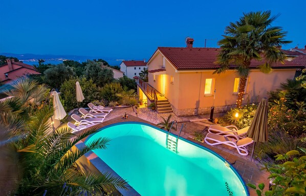 pool