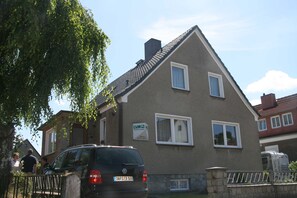 Gästewohnung im Dachgeschoss (Frontseite)