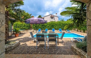 pool