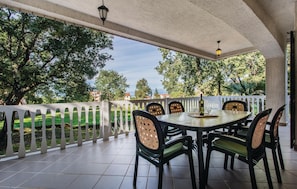 balcony-terrace