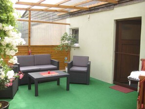 Überdachte Terrasse