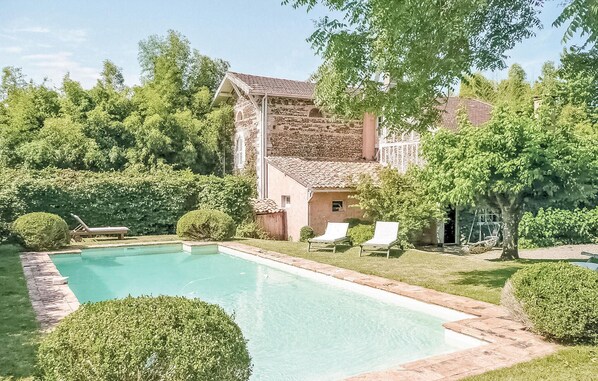 pool