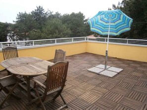 balcony