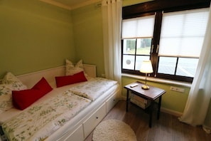 Zweites Schlafzimmer
