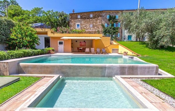 pool