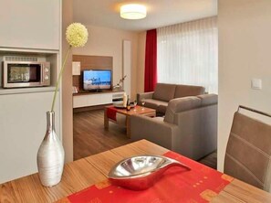 Blick ins Wohnzimmer