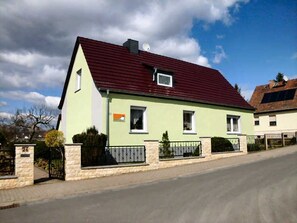 Privatvermietung Koelzow Ferienhaus Sangerhausen Sachsen-Anhalt Urlaub buchen