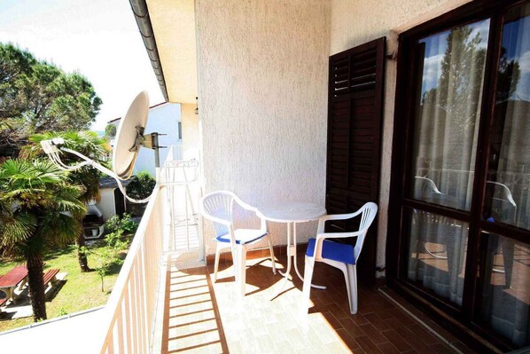 balcony