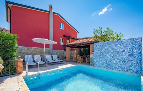 pool