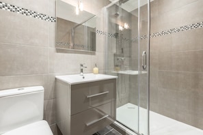 Bain