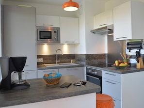 CUISINE EQUIPEE