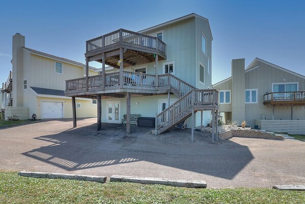 Outdoors - Welcome to Pelican Sunrise LC13