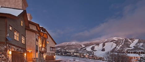 Sunshine Peak Chalet