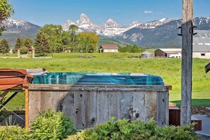 Bain à remous extérieur