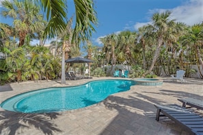 Private Pool and Spa