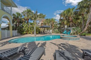 Poolside Loungers