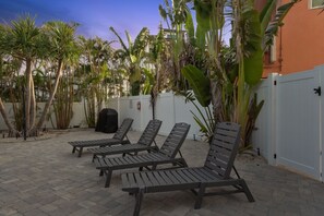 Poolside Loungers, Outdoor Grill