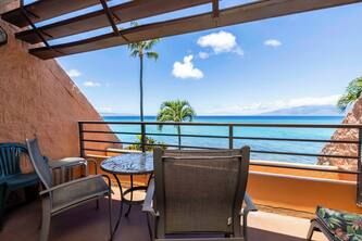 Ocean Front KUL413 - West Maui Beach Condo with Spectacular Views—1 BR/1B