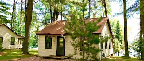 Lakefront Cabin #3 The Perch (212)