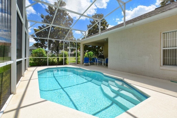 02-Pool.jpg