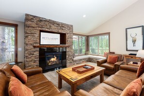 Living Room w/ Gas Fireplace and TV