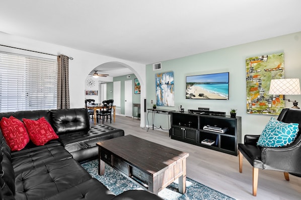 K0464 - Living Room