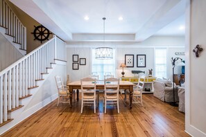 First Floor: Dining Area