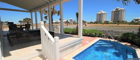 Private pool, back porch and grilling area