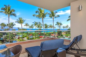 Luxury furnishings meet timeless views?what more could you want? HKK-201