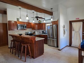Indigo 1A kitchen
