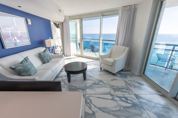 Beautifully Remodeled, Direct Oceanfront Views!