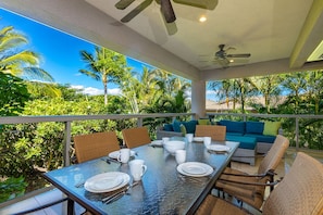 Dining for six on the beautiful private lanai.