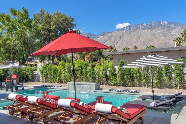 Unobstructed, Jaw-Dropping and Wire-Free Views of the Famous San Jacinto Mountains