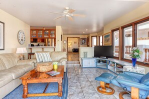 H1785 - Living Room