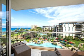 Your front-row seat to paradise?no ticket required HKH-503