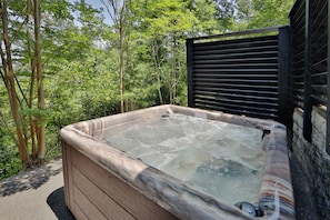 Bain à remous extérieur