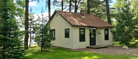 Lakefront Cabin  #1 The Sunfish (122)