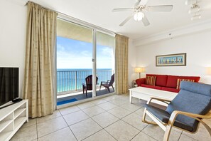 Living Area with Gulf Views