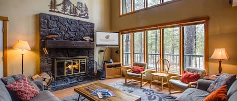 Living Room w/ Wood Fireplace