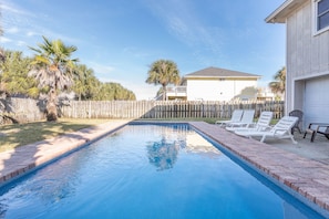 Private pool in the back fenced in courtyard!