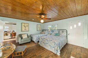 Two Queen Beds & Seating Area