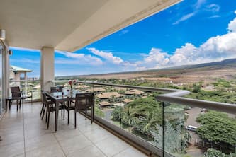 Maui Resort Rentals: Honua Kai Hokulani 1022 – Large Top Floor 2BR w/ Mountain & Partial Ocean Views!