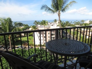 Balcony - Seating with ocean view.