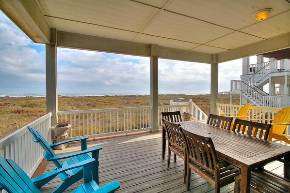 Outdoors - Gorgeous views just waiting for you!