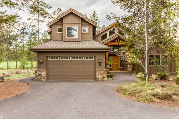 18 Big Leaf Lane