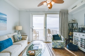 Living Area with Direct Beach and Gulf Views