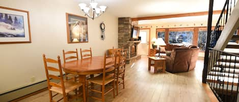 Dining and Living Room Area - Spacious main floor with a dining room, kitchen and a living room.