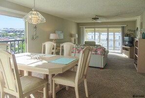 Lovely Sand Caper 708