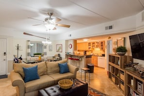 123 Forest Beach Villas - Open living space