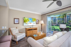 Tropical tranquility meets cozy sophistication in this island haven HKH-238